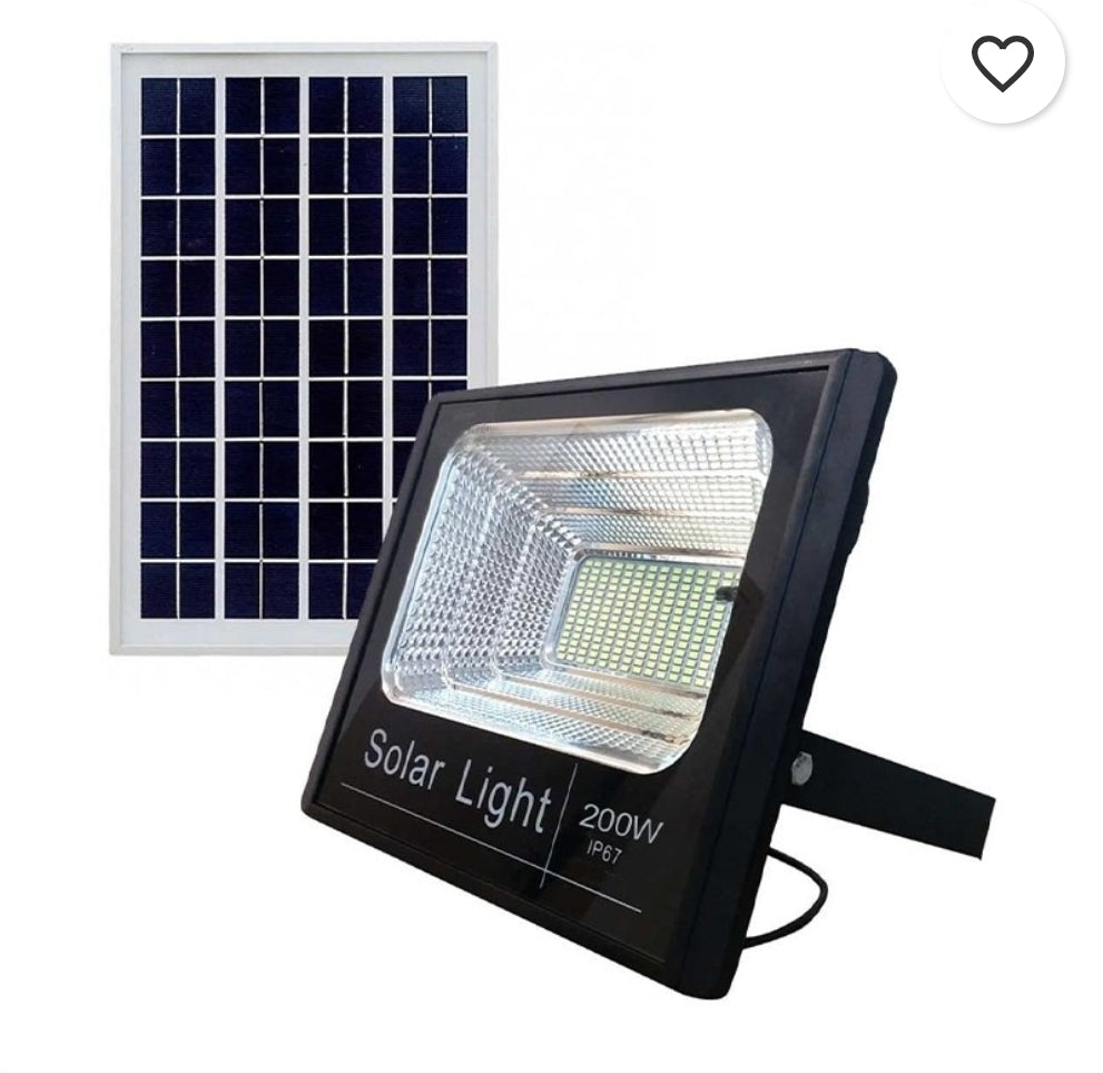 Promo 2 fari solari da 200 watt
